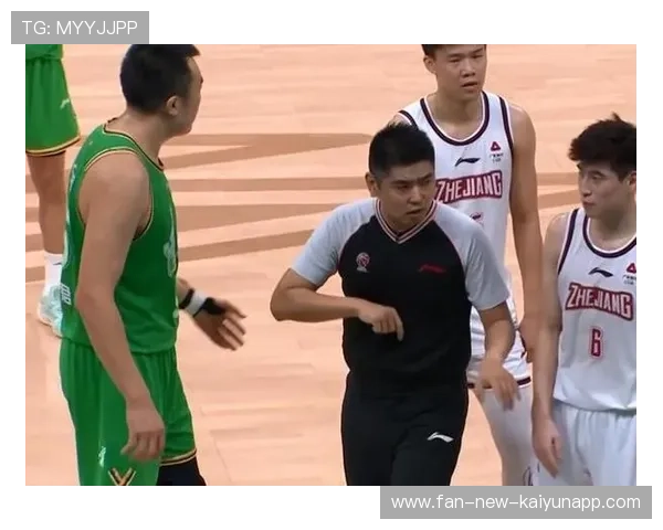 CBA 球员肘击争议引发联盟纪律讨论